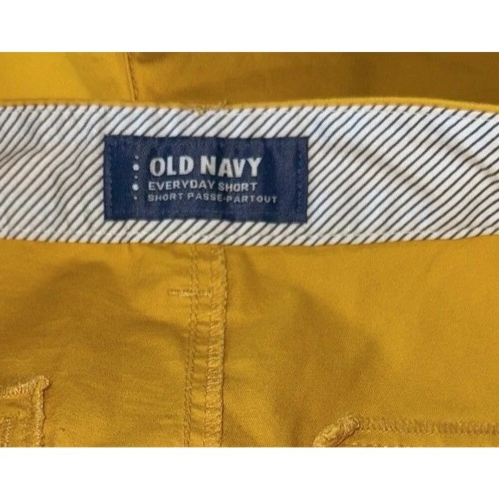 Old Navy Women's Everyday Shorts, Size 6 Yellow Pocket Summer Lightweight